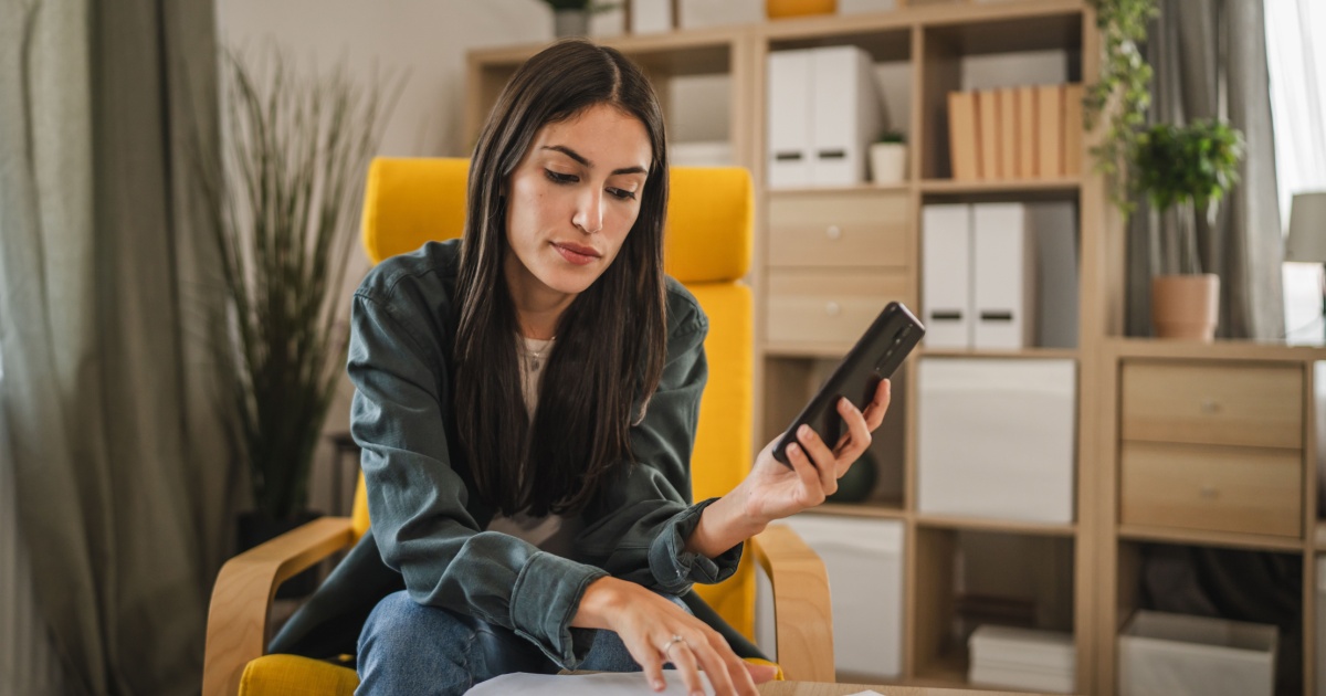 Majority worried about how they will pay for health insurance, survey finds