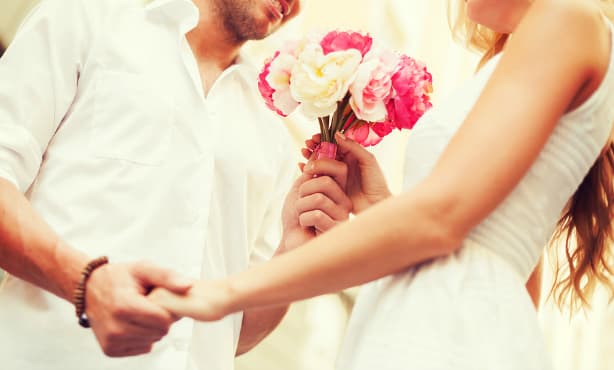 Free marriage ceremonies too popular, Dutch councils overwhelmed