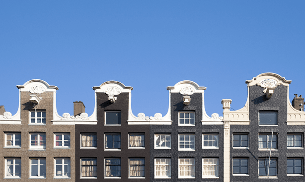 House prices in the Netherlands continue to fall