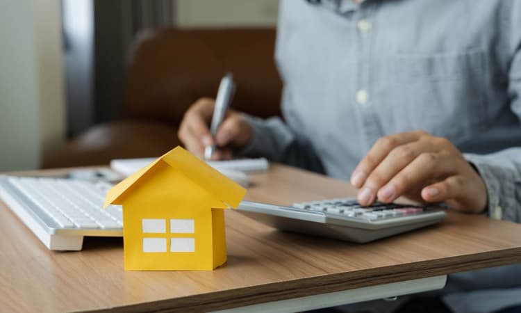 What are the costs of buying a house in the Netherlands?