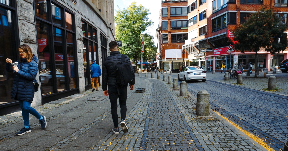 Why are fewer people moving to Germany?