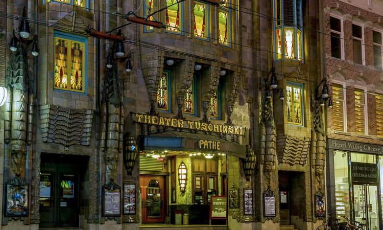 The fascinating history of the Pathé Tuschinski Theatre