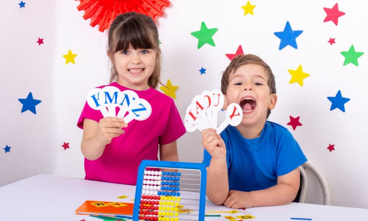5 tips to help your child learn Dutch
