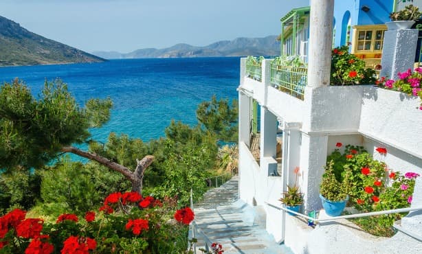 Discover the sunny beaches and beautiful vistas of Southern Europe