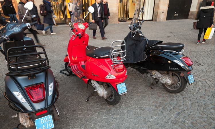 Scooters definitely off the cycle path in Amsterdam next year