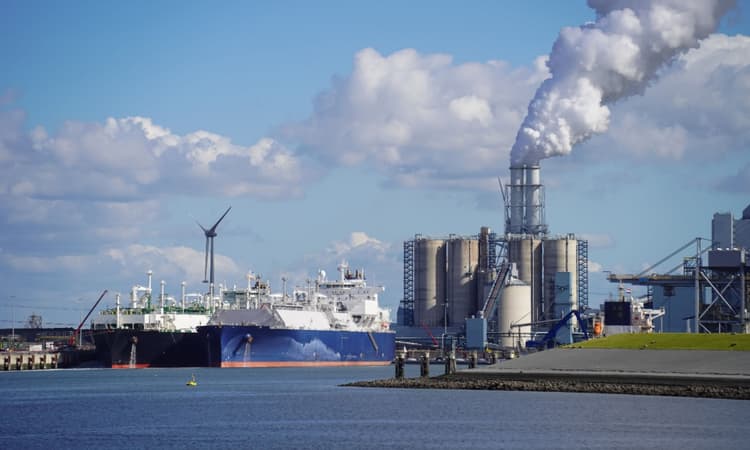 Russian fishing boats suspected of spying in Groningen
