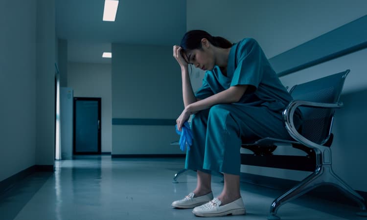 Healthcare workers to stop working for two minutes to protest violence
