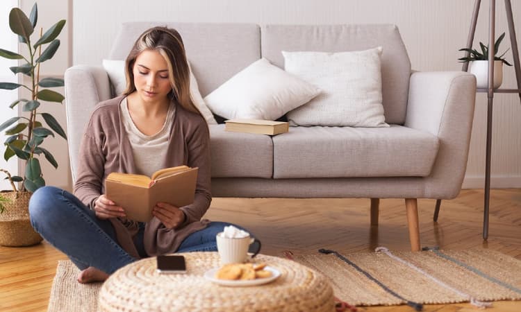 3 simple tips for introverts abroad