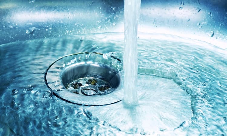 Tap water not safe to drink, residents of Dutch towns warned