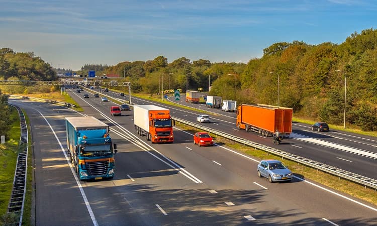 Dutch initiative for clean trucks and buses met with success at COP26