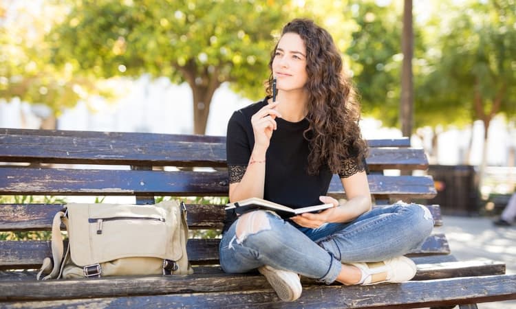 3 time-friendly methods to fit language learning into your daily life