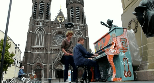 [Tilburg] "Play Me, I'm Yours"
