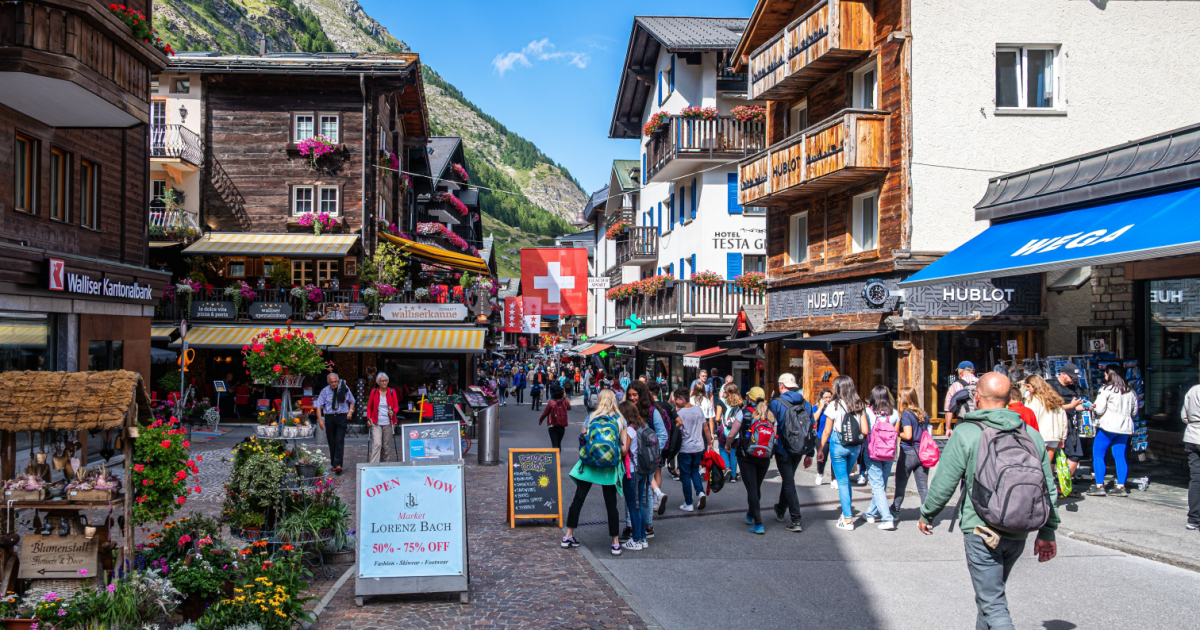 52% support SVP’s “No 10 million Switzerland!” initiative in new poll