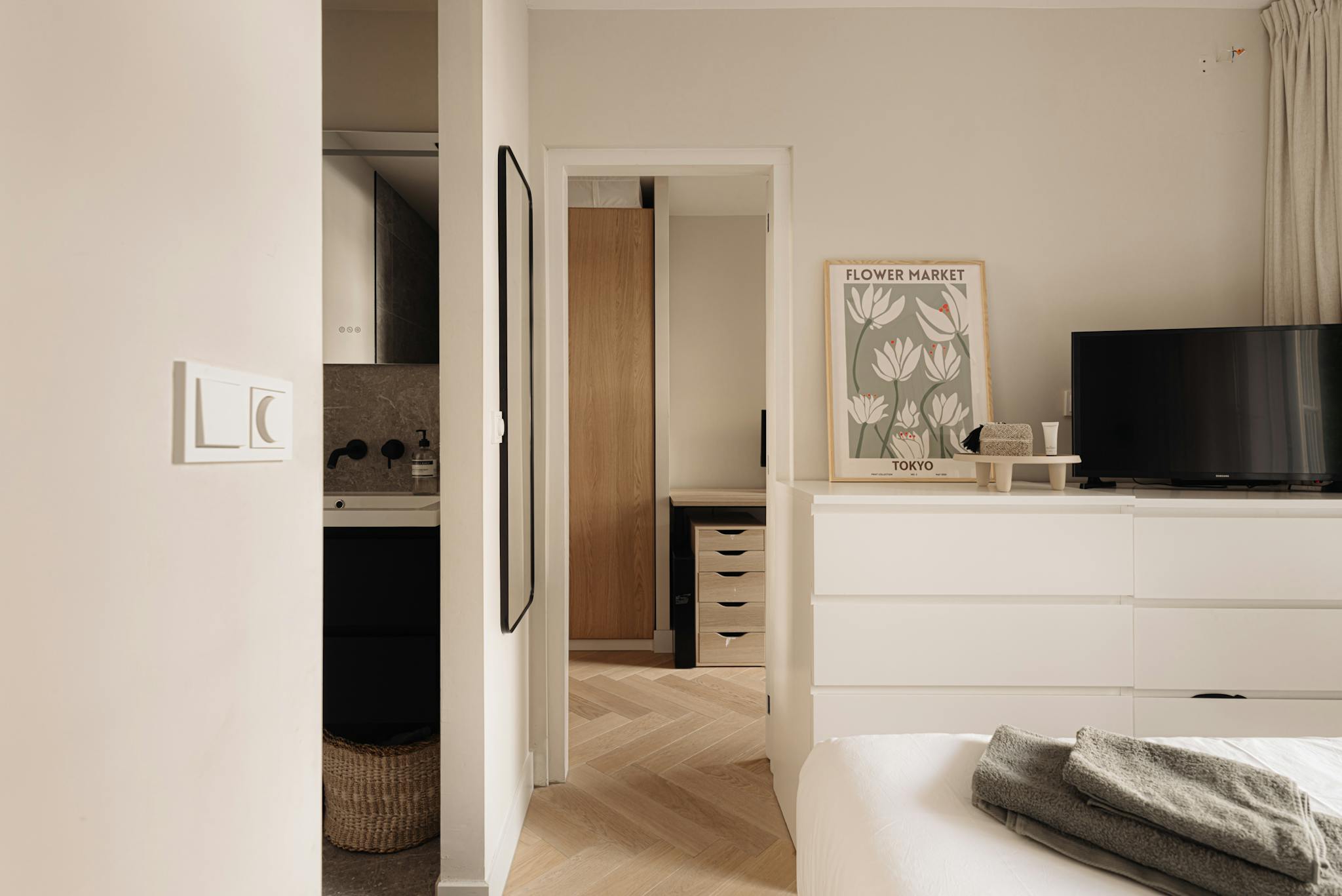 Apartment, Van Ostadestraat, Amsterdam