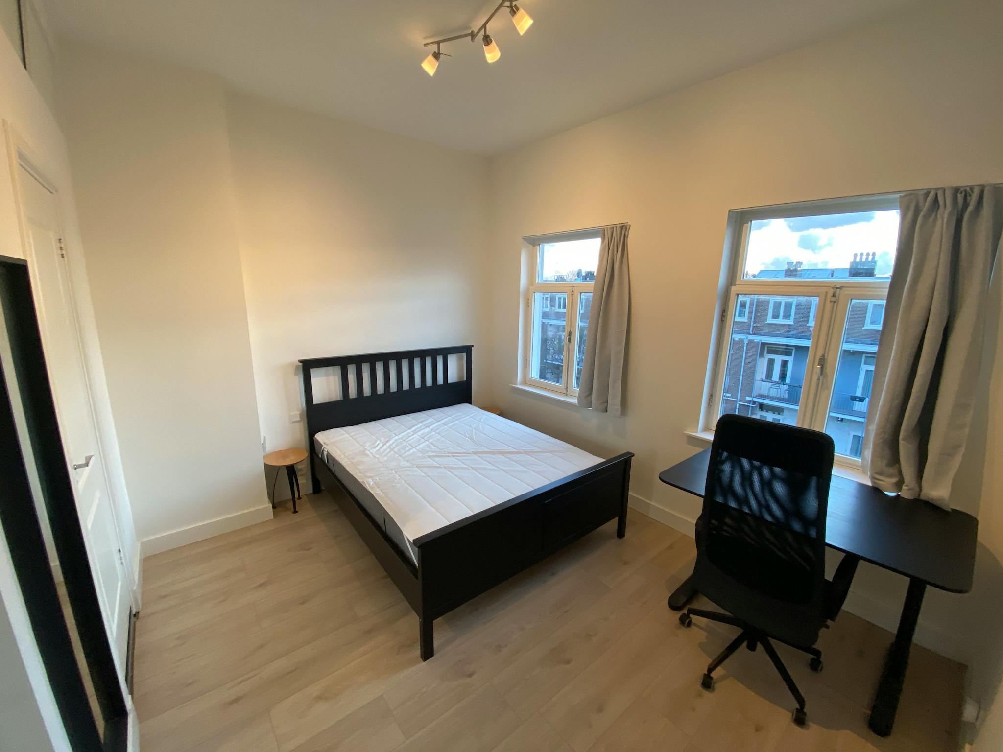 Apartment, Admiraal de Ruijterweg, Amsterdam