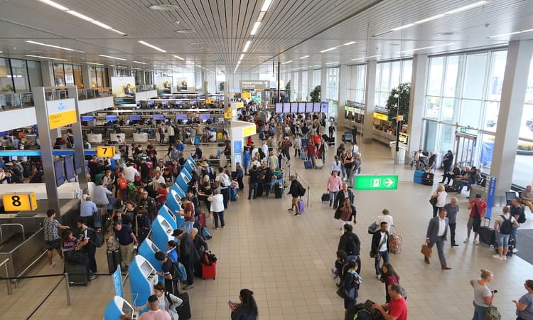 Coronavirus: no new measures following outbreak Italy