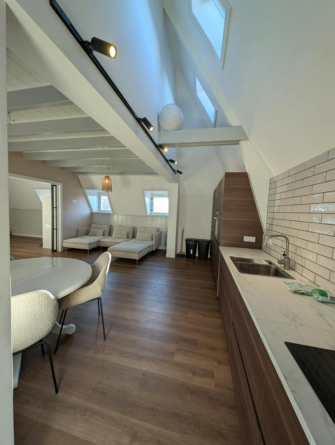 Apartment, Van Tuyll van Serooskerkenweg, Amsterdam