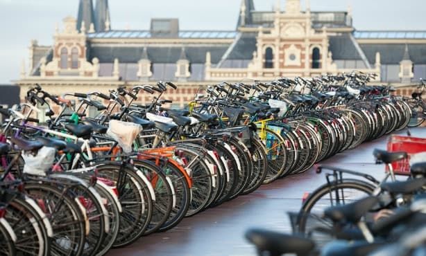 Amsterdam accelerating development of new cycling facilities