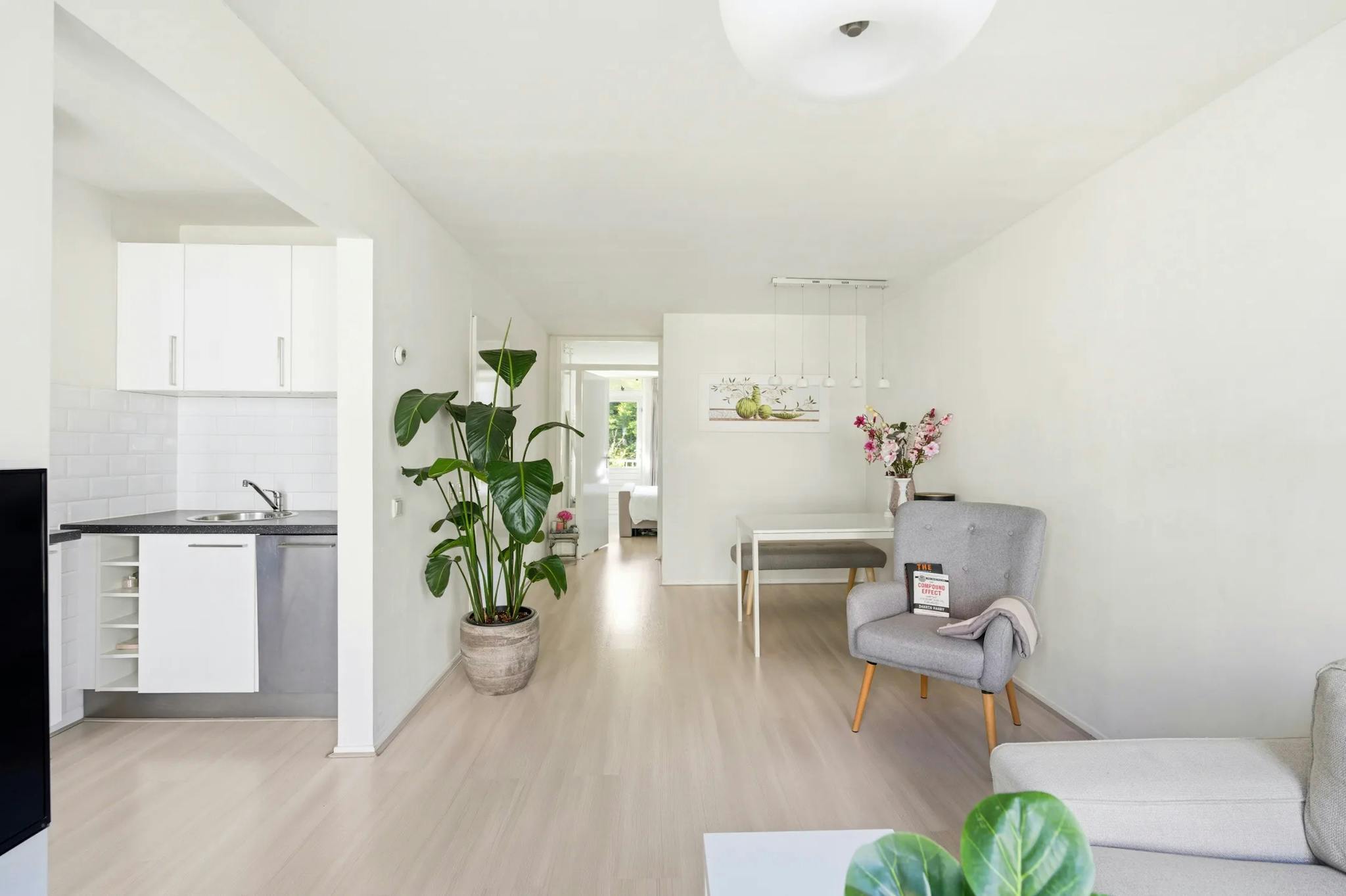 Apartment, Jacob van Lennepstraat, Amsterdam