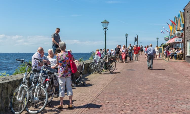 Highs of up to 22C expected in the Netherlands on Friday