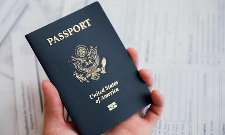What happens to your taxes when you renounce your US citizenship