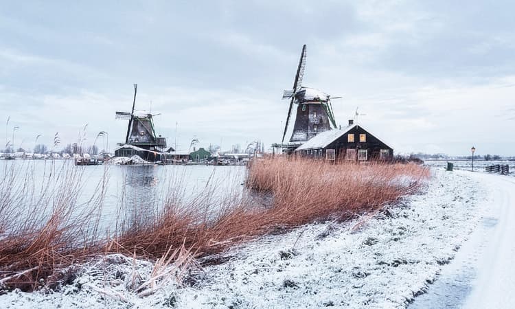 Will the Netherlands see a white Christmas or Elfstedentocht this winter?