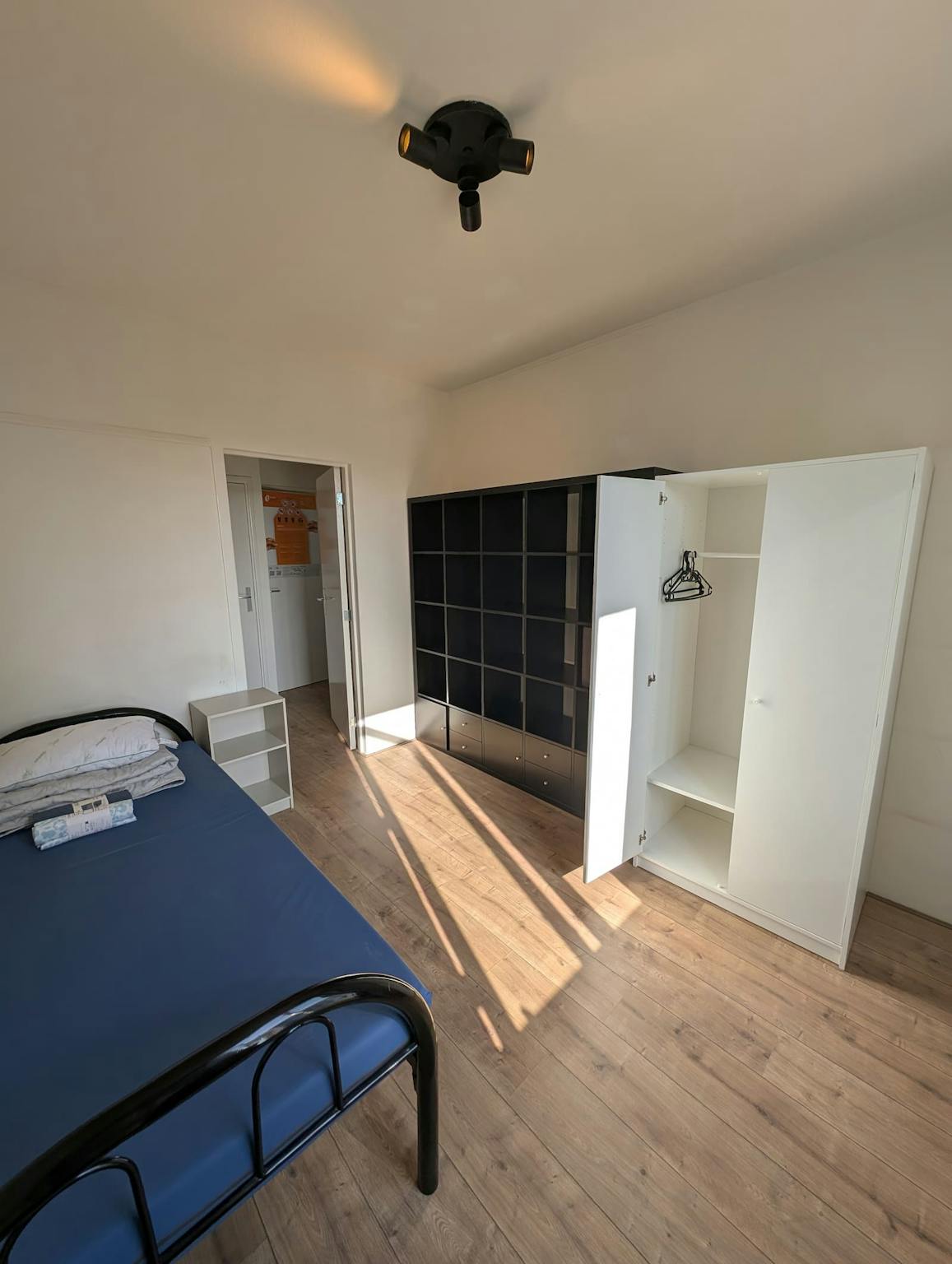 Apartment, Van Hogendorplaan, Vlaardingen