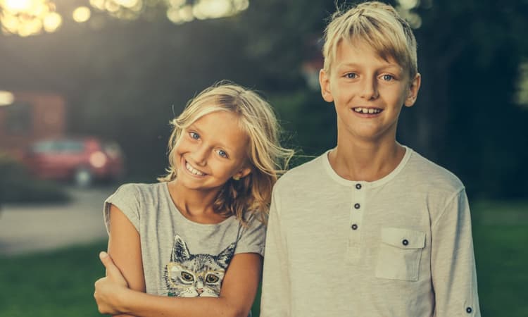 Help your kids adapt to Dutch life: Get them Dutch lessons 