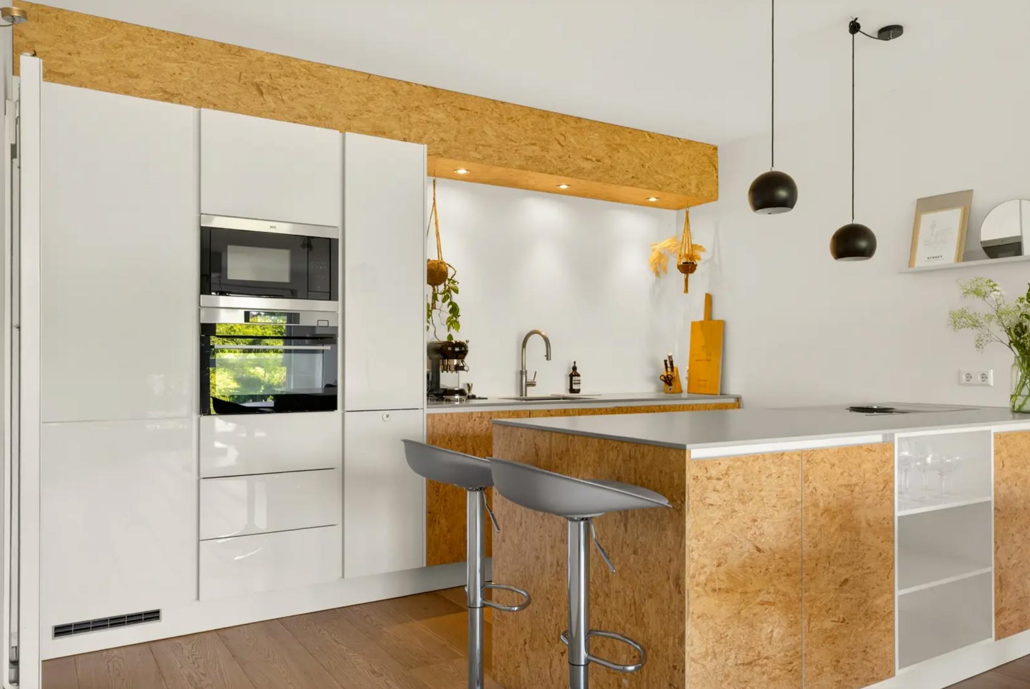Apartment, Leeuwendalersweg, Amsterdam