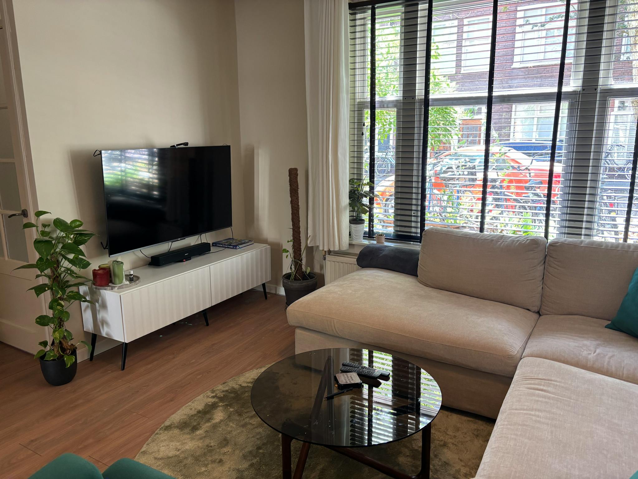 Apartment, Katwijkstraat, Amsterdam