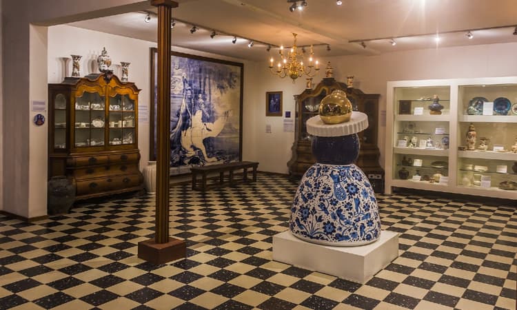 Dutch museums reopened with many exhibitions extended