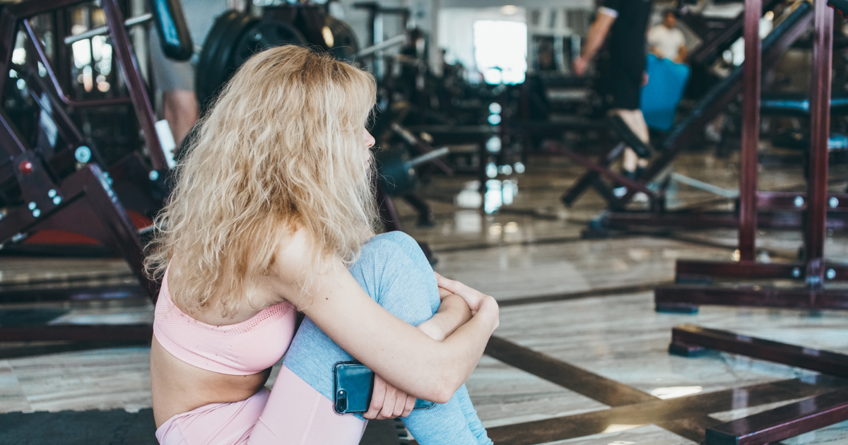 Why traditional commercial gyms fail busy expats in Amsterdam
