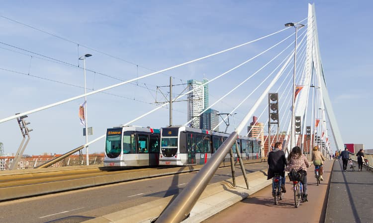 Free public transport in 2022 for children in Rotterdam