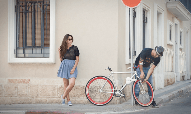 Seatylock: a bike seat and sturdy lock in one