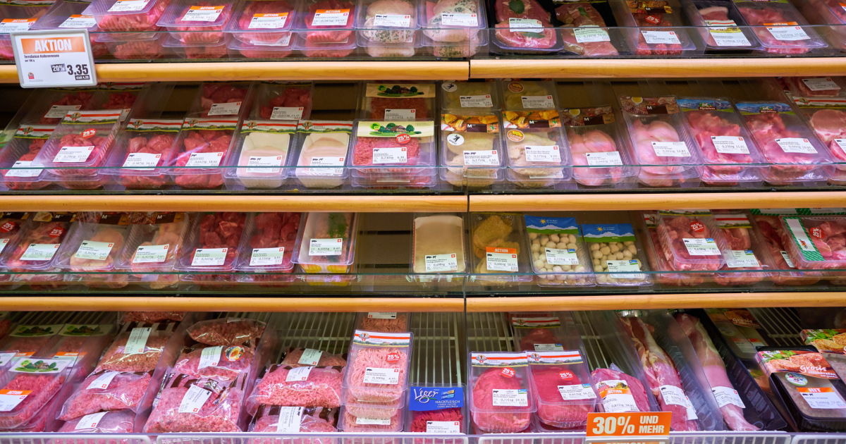 Migros to freeze meat close to expiry and sell at 50% off