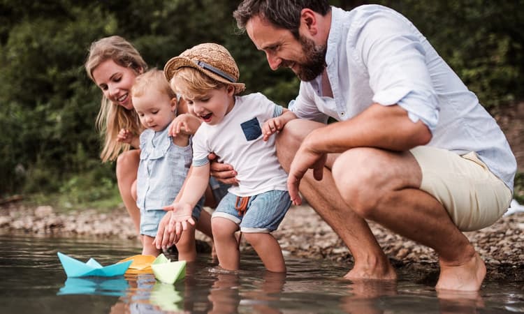 Agreement reached: Dutch children can have four parents