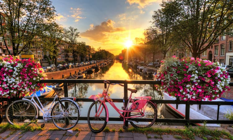 Amsterdam once again ranked most attractive Dutch city to live in 