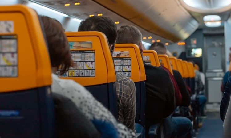 Rise in incidents on Dutch flights linked to coronavirus measures
