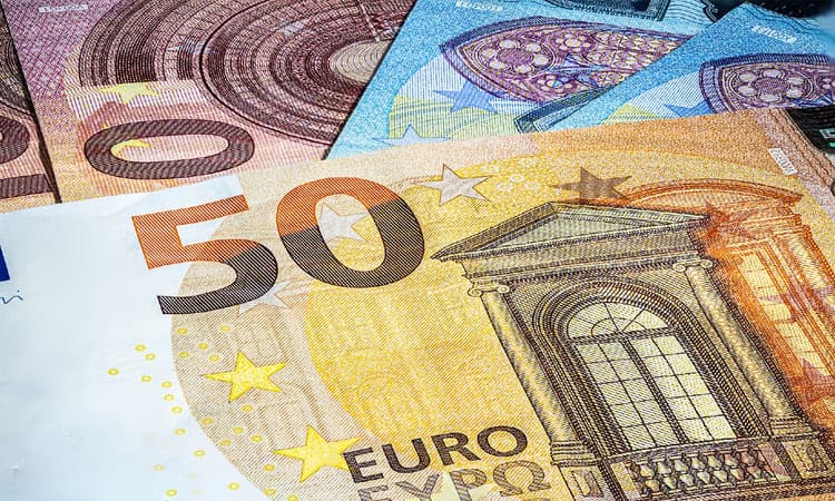 New Dutch app differentiates between real and counterfeit euro notes