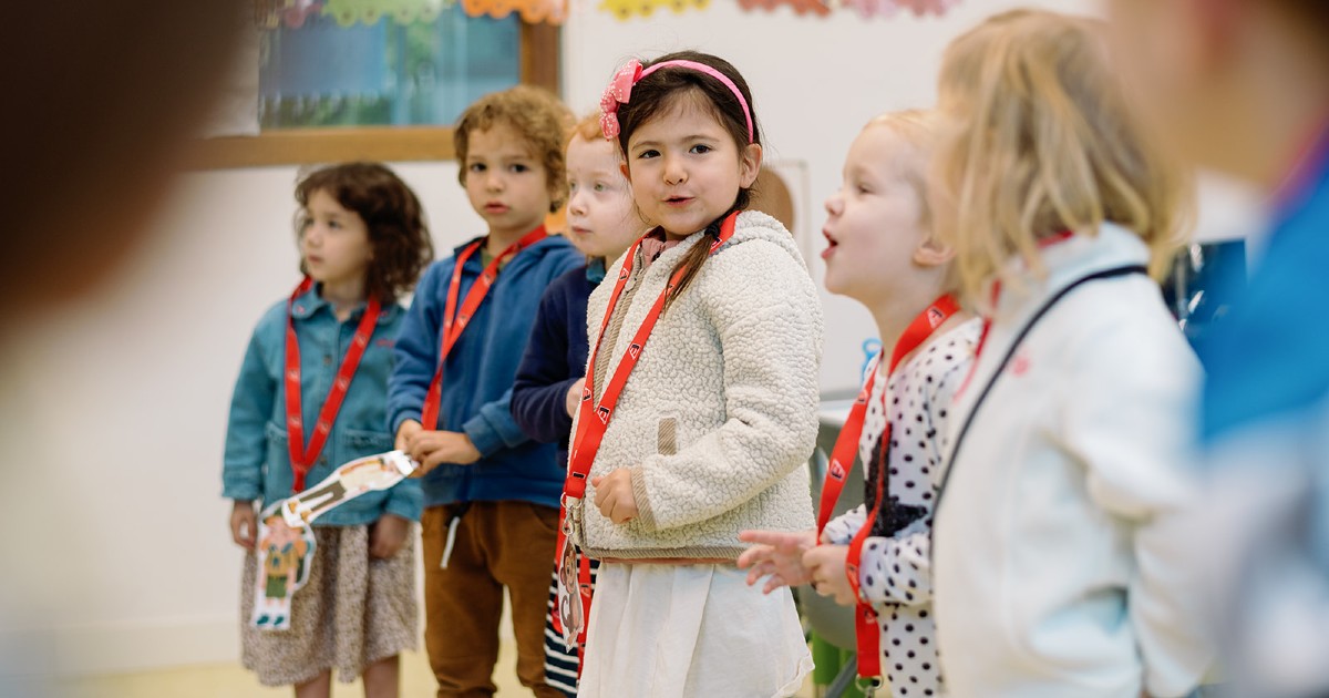 Learning Dutch at the International French School of Amsterdam
