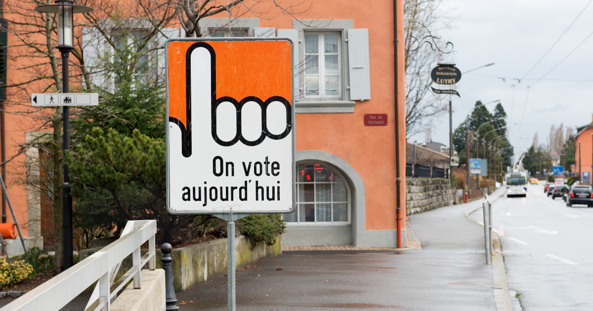 Vaud moves to halve the residence requirements for expats to vote