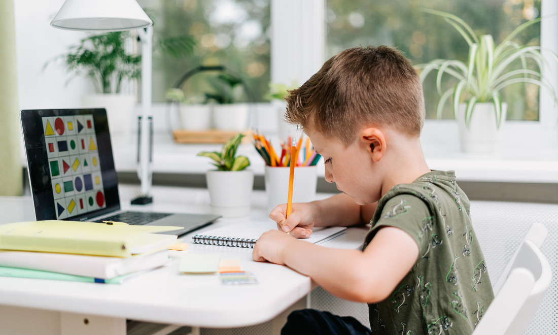 Distance learning returns to some Zurich schools after COVID spike