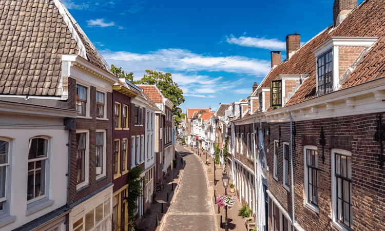 Dutch house prices climbed by over 11 percent in October, reaching record high