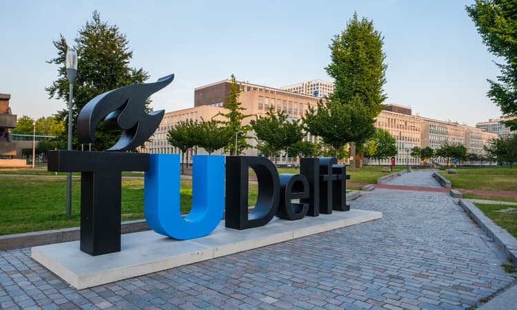 Delft overtakes UVA to be named best Dutch university in QS rankings 