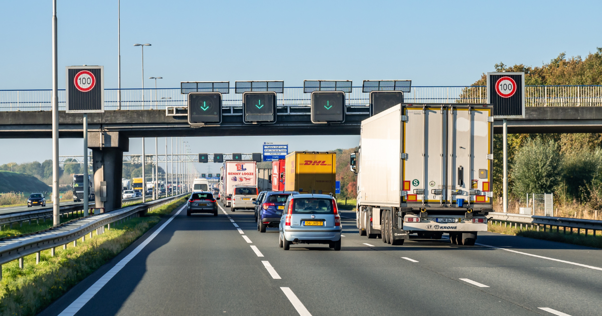EU wants to introduce system that automatically slows speeding cars