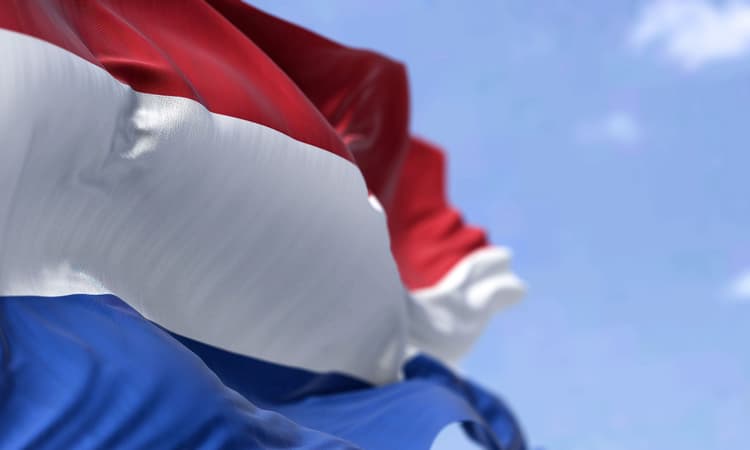 48.000 people have gained Dutch citizenship so far this year