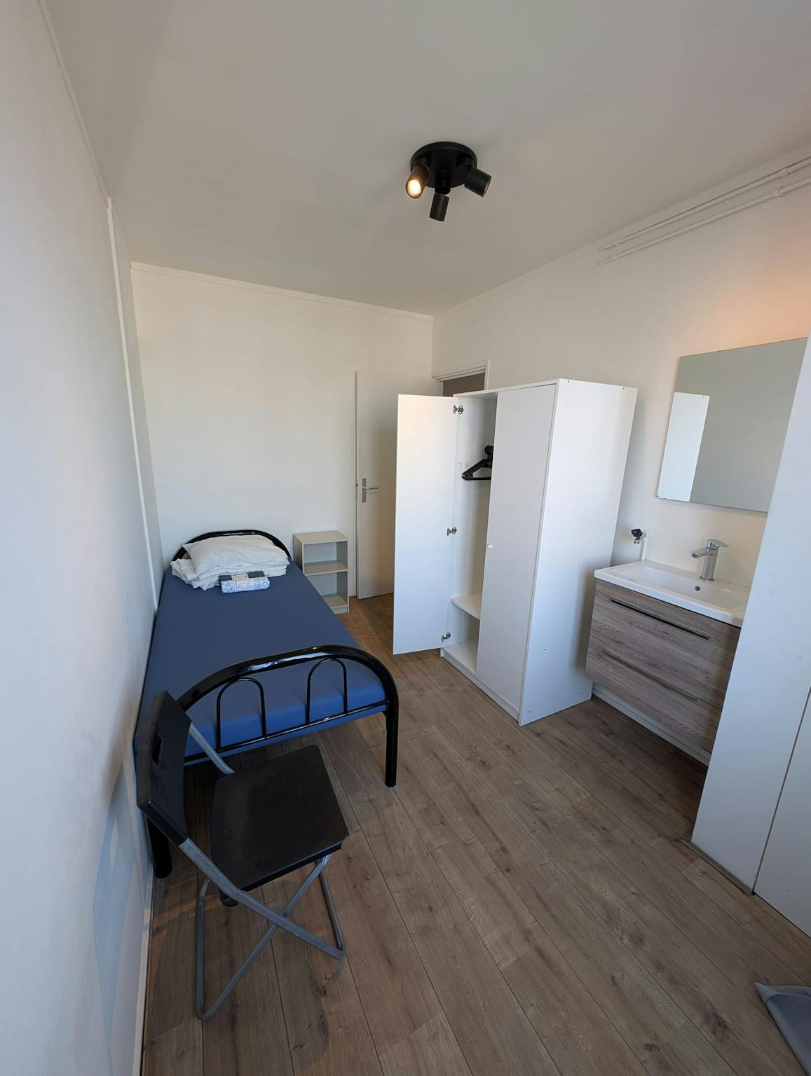 Apartment, Van Hogendorplaan, Vlaardingen