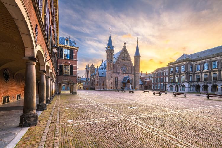 The Dutch government announces it won’t apologise for slavery