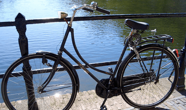 The Hague to clean-up bicycles from city centre
