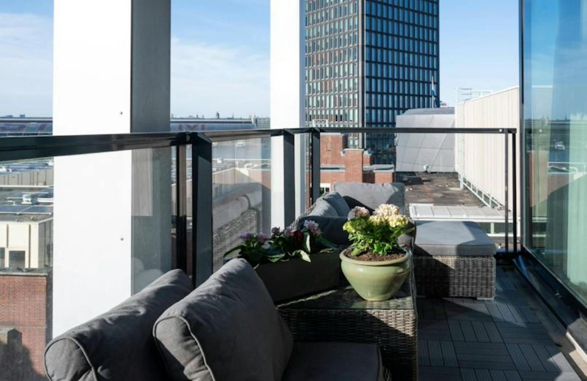 Apartment, Bercylaan, Amsterdam